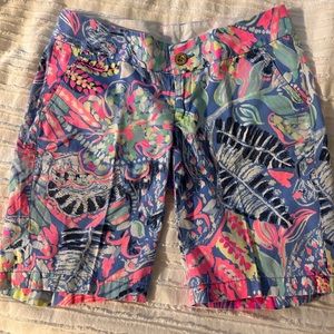 Lilly Pulitzer 10’ shorts